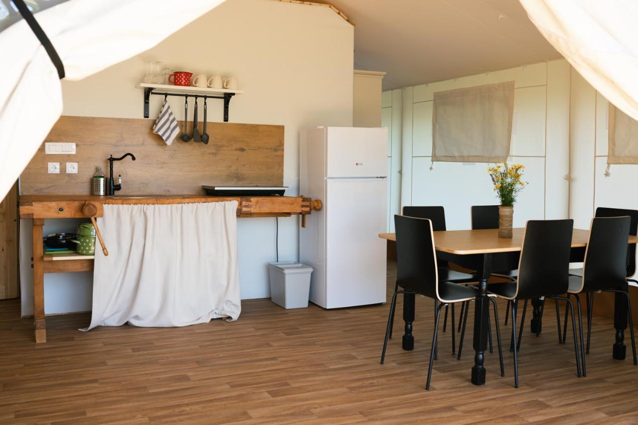 Luxe tent Glamping Kolpa Gradac