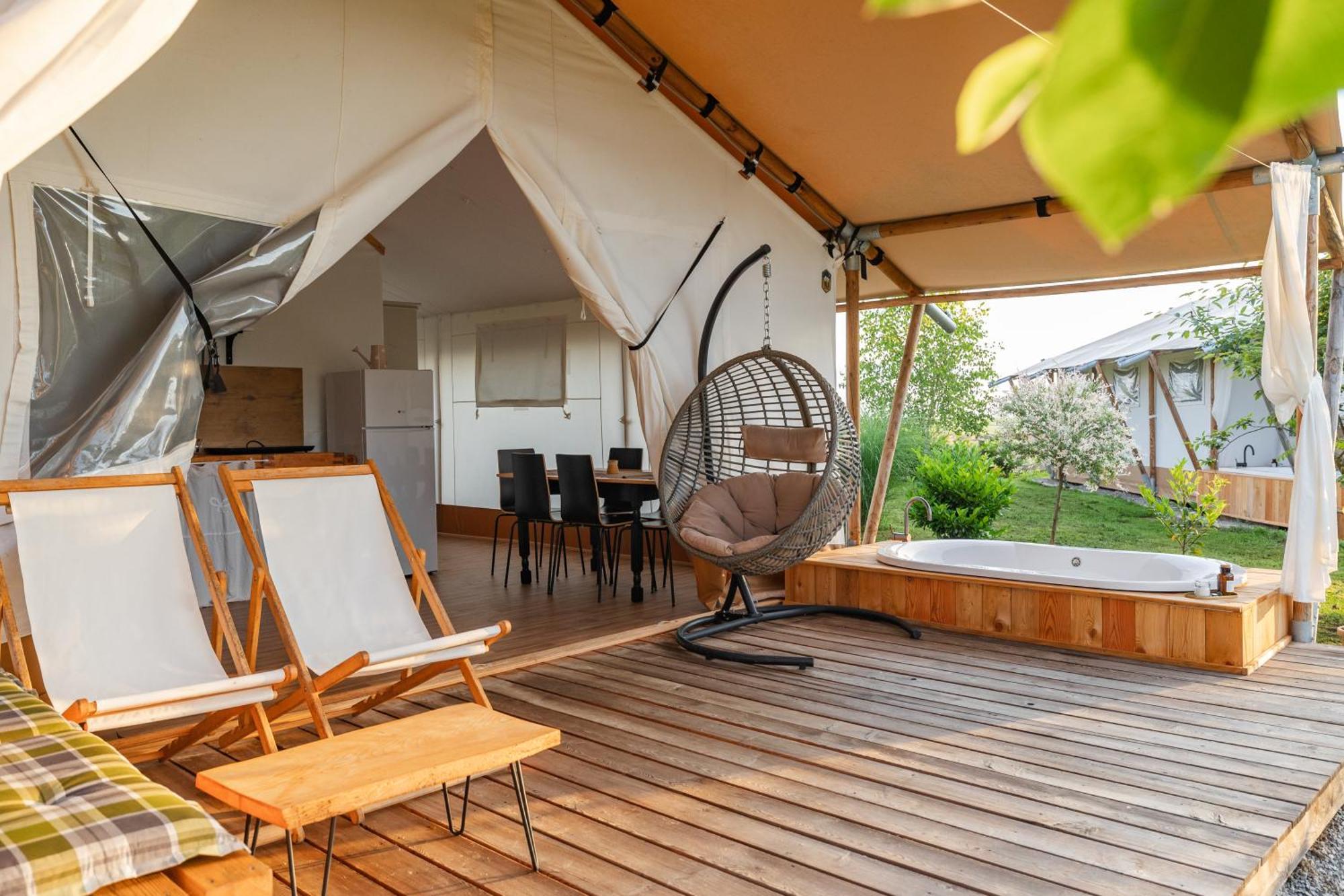 Glamping Kolpa Luxe tent 2*