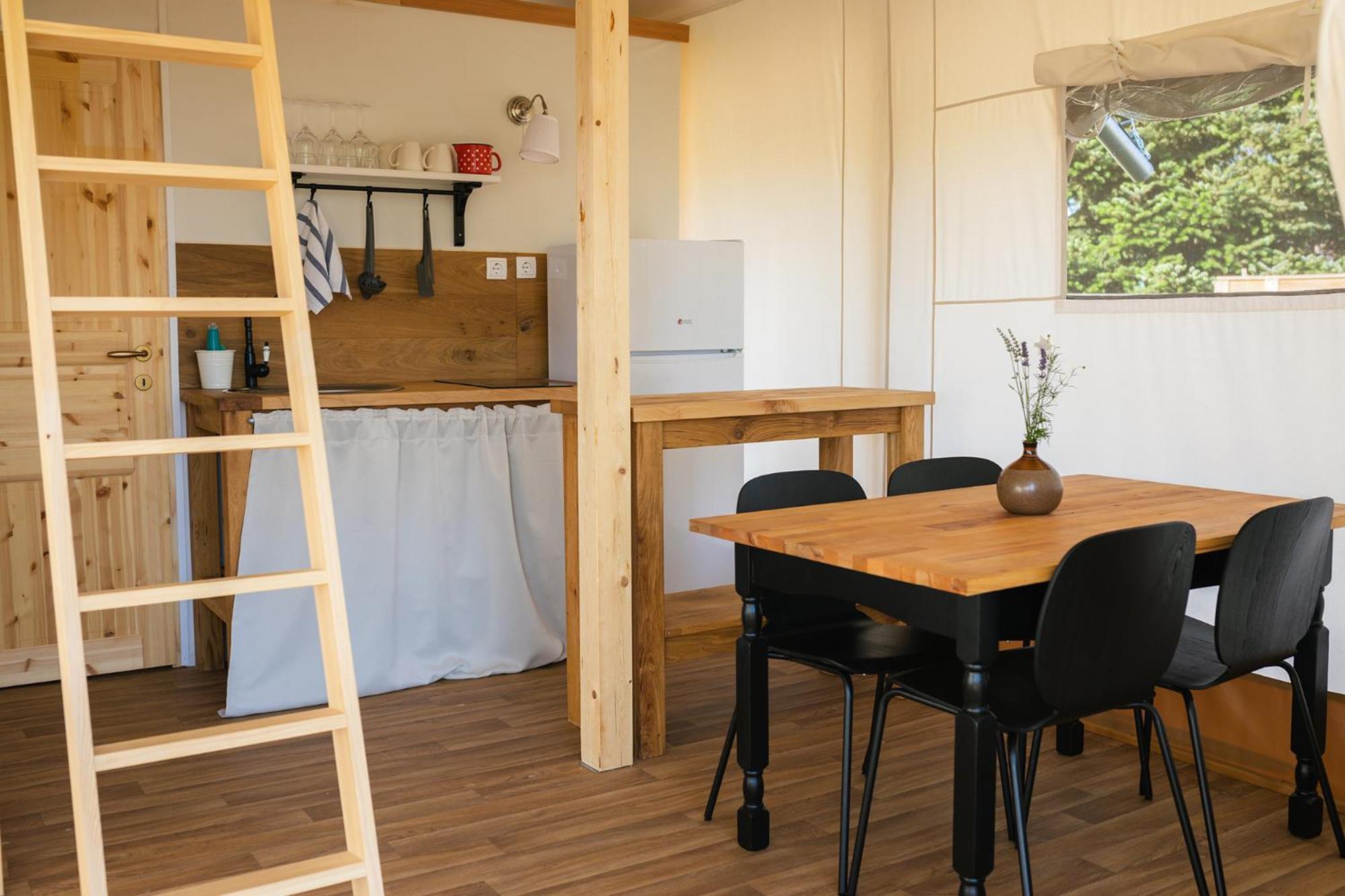 Glamping Kolpa Luxe tent 2*